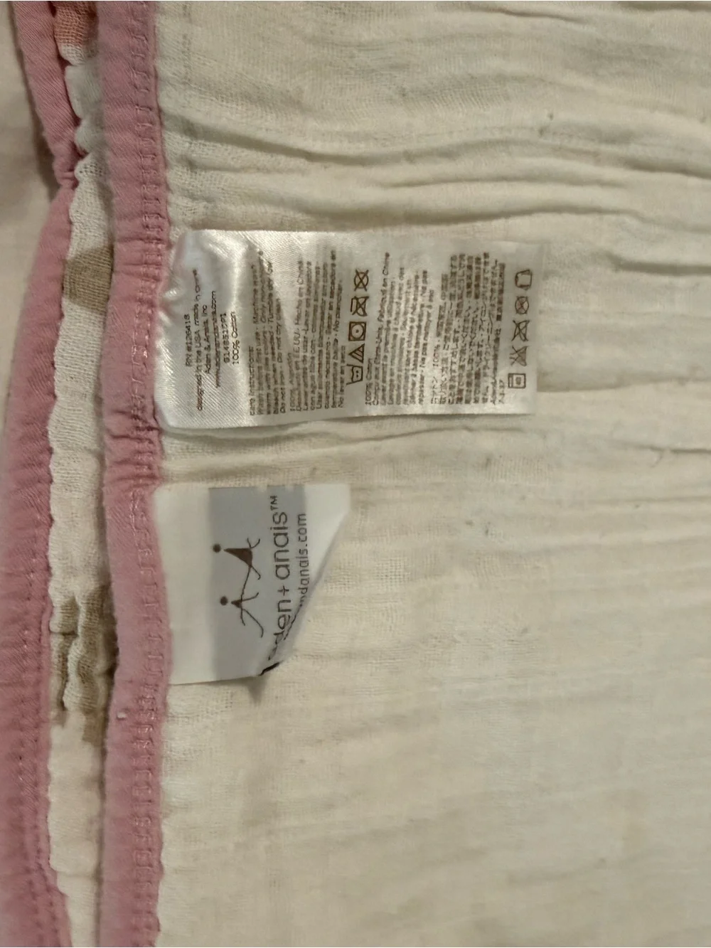 Aden and Anais Dream on Me Heart Print Muslin Swaddle Blanket
